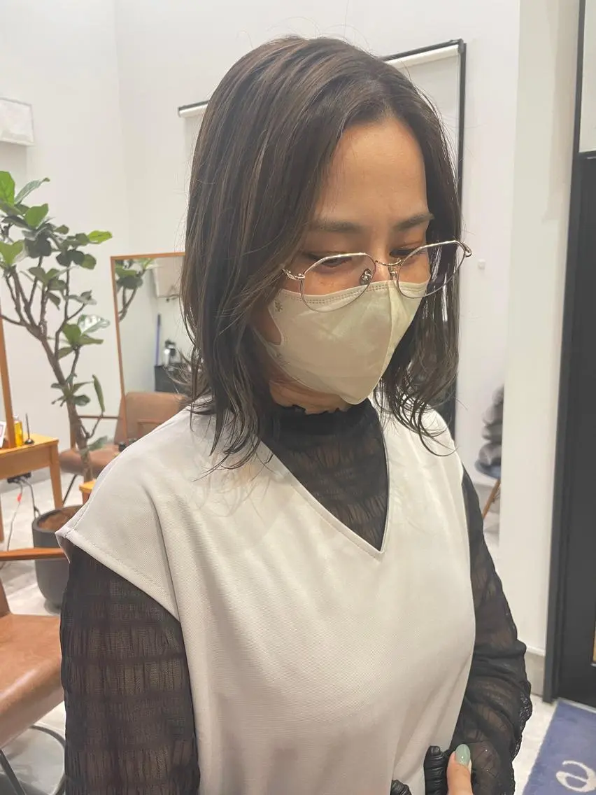 カラー 河野いずみ レイヤー/ボブ 🤍のヘアスタイル