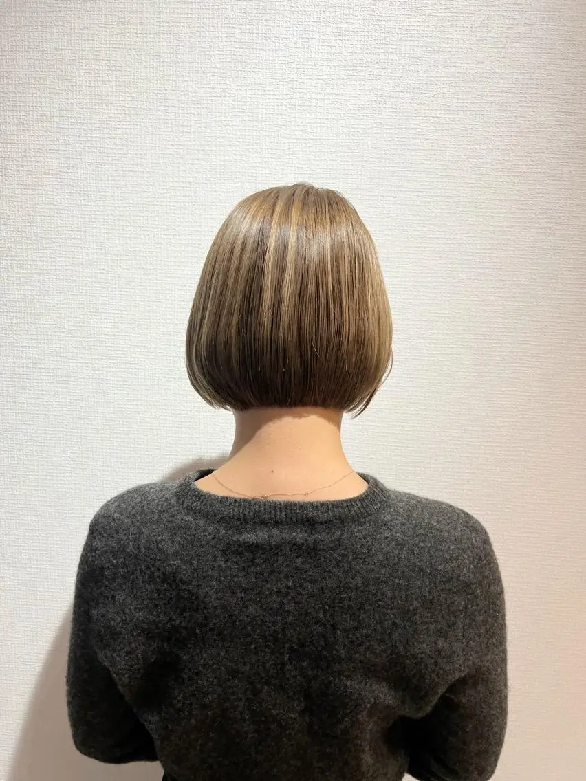 ショート ボブ 鈴木 優一のヘアスタイル