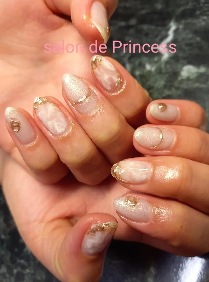 ネイル ゴールド 大理石ネイル(マーブル) ホワイト salon de  Princessのネイルデザイン