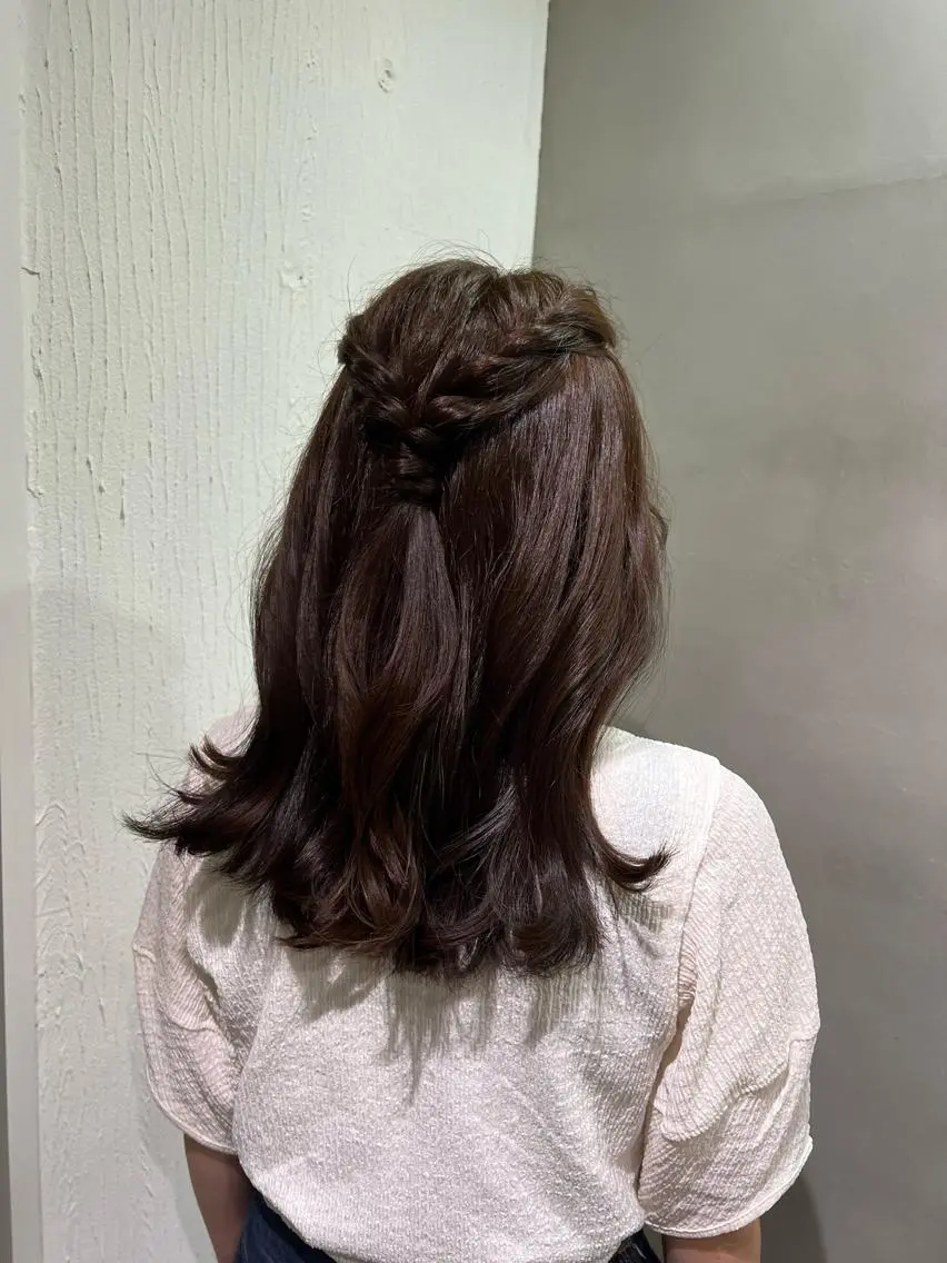 セミロング ヘアアレンジ トリートメント 中山 琴葉のヘアスタイル