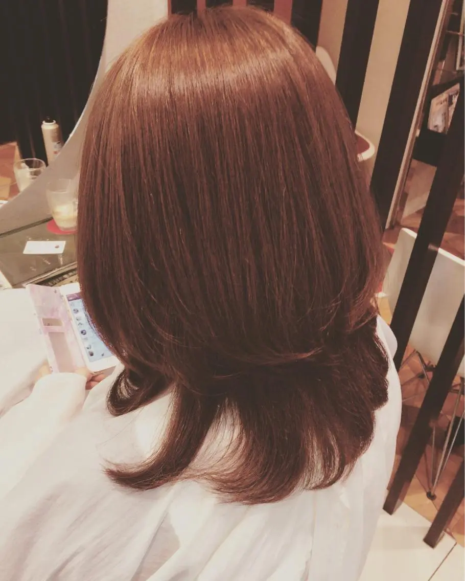 ミディアム セミロング カラー グレージュ オーガニックカラー 🔹TOMO🔹 圧倒的経験値🔹のヘアスタイル
