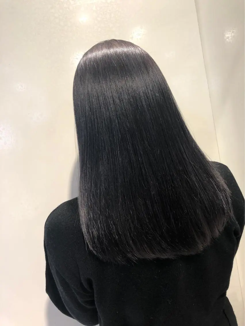 カラー 岩倉 諒のヘアスタイル