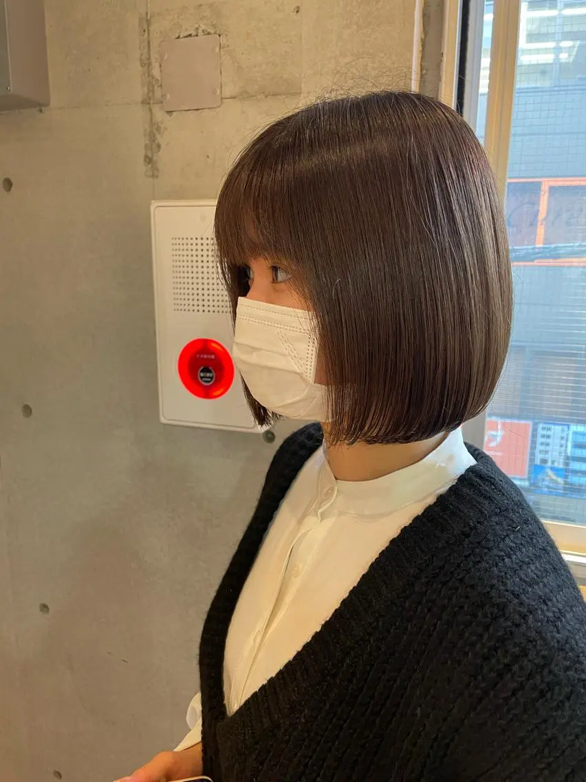 ショート カラー ベージュカラー カット ヘアカラー しのはら まどかのヘアスタイル