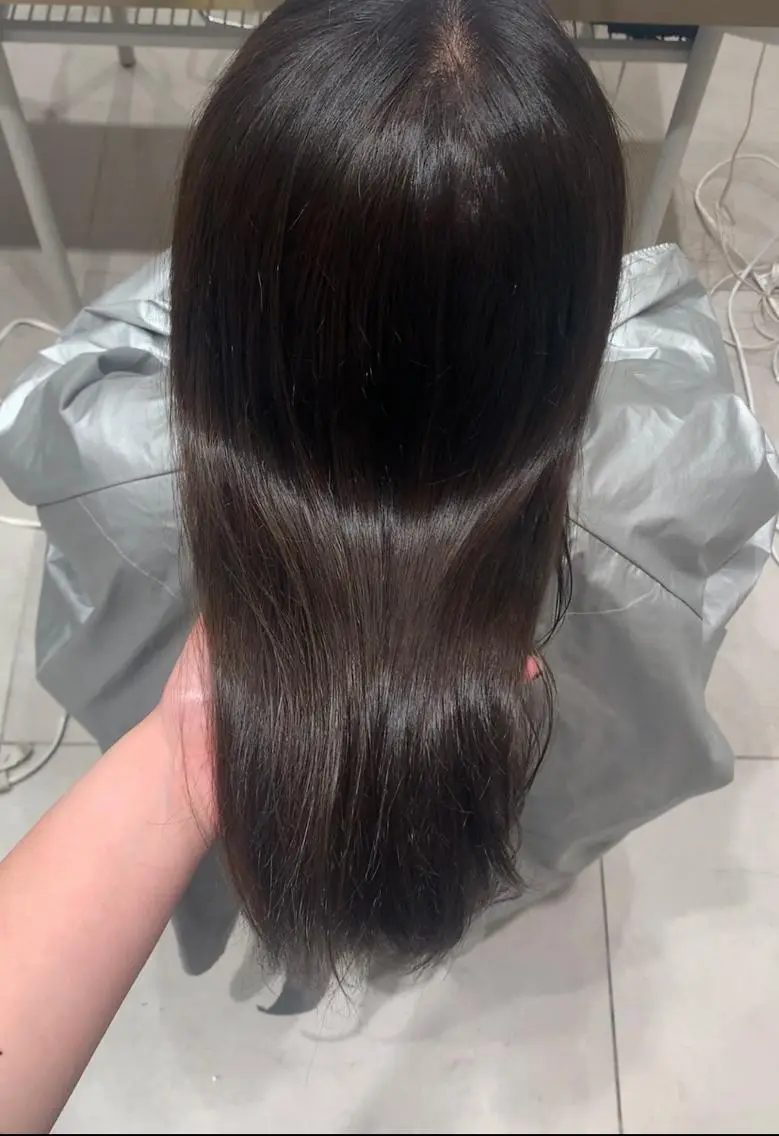 ロング カラー ヘアアレンジ ヘアカラー トリートメント 内田 志乃のヘアスタイル