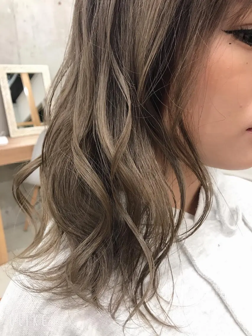 ミディアム 豊中駅3分eha レッスンモデルのヘアスタイル