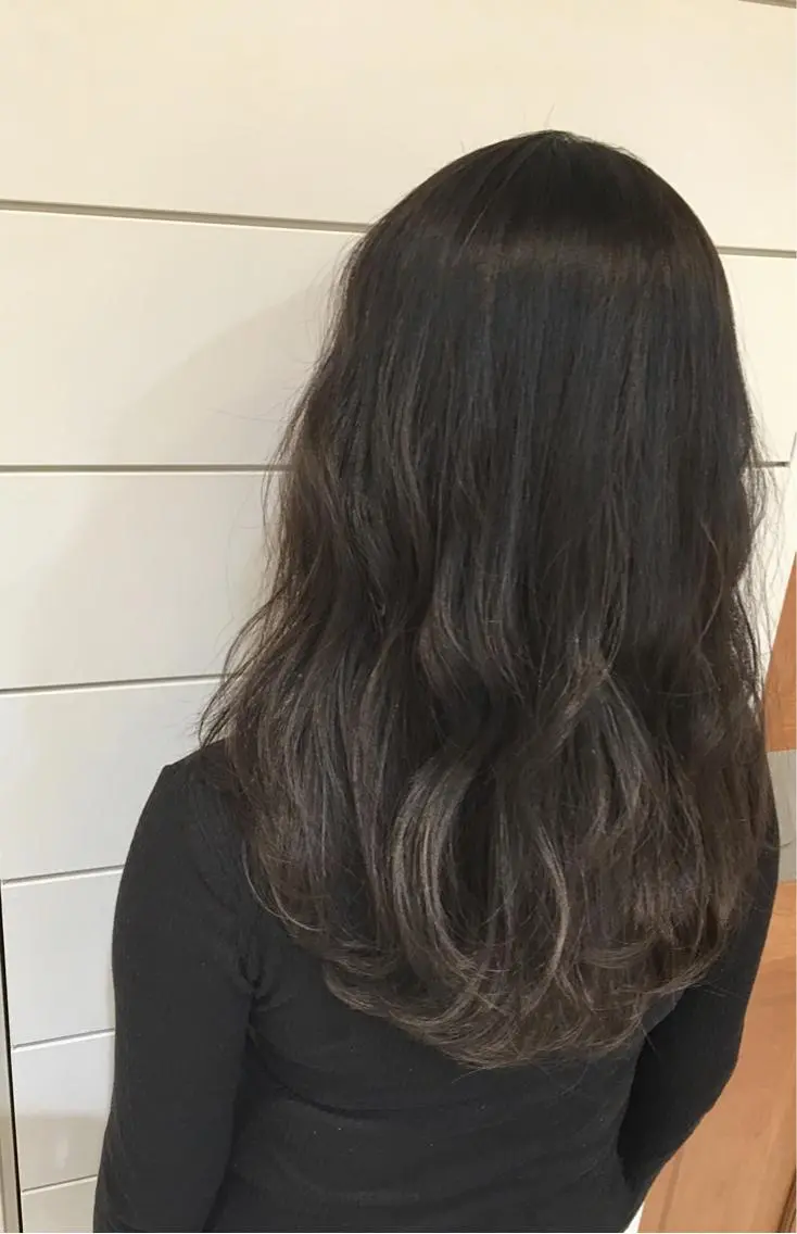 ロング カラー ダークグレー グラデーションカラー 縮毛矯正 🍊新宿南口🍊 ERINAのヘアスタイル