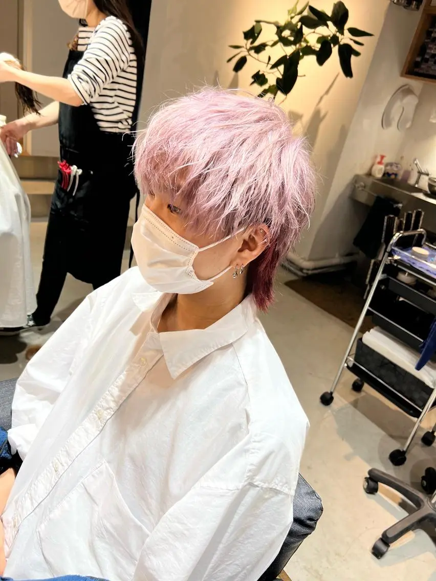 カラー メンズ メンズウルフカット ピンクカラー ウルフカット カット ヘアカラー トリートメント メンズ専門 井藤 雅也のヘアスタイル