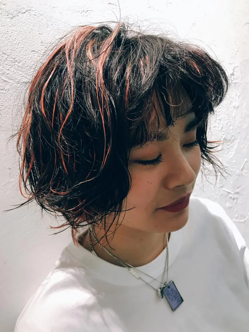 カラー 💓パーマ，💗 レイヤーカットのヘアスタイル