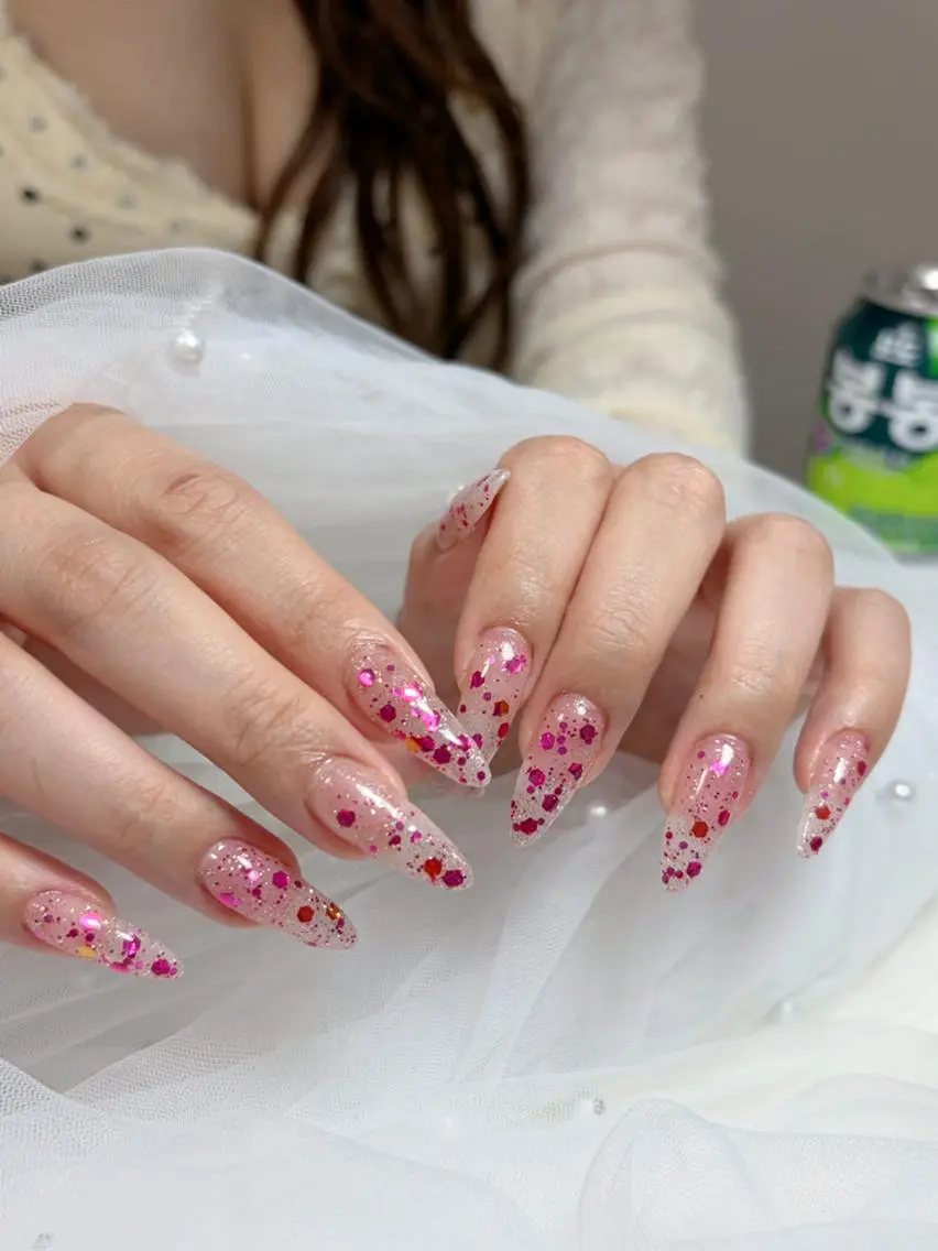 ネイル 長さ出し ジェルネイル ガーリー キラキラネイル 韓国ネイル ハンドネイル Huyn Nail Shinjyukuのネイルデザイン