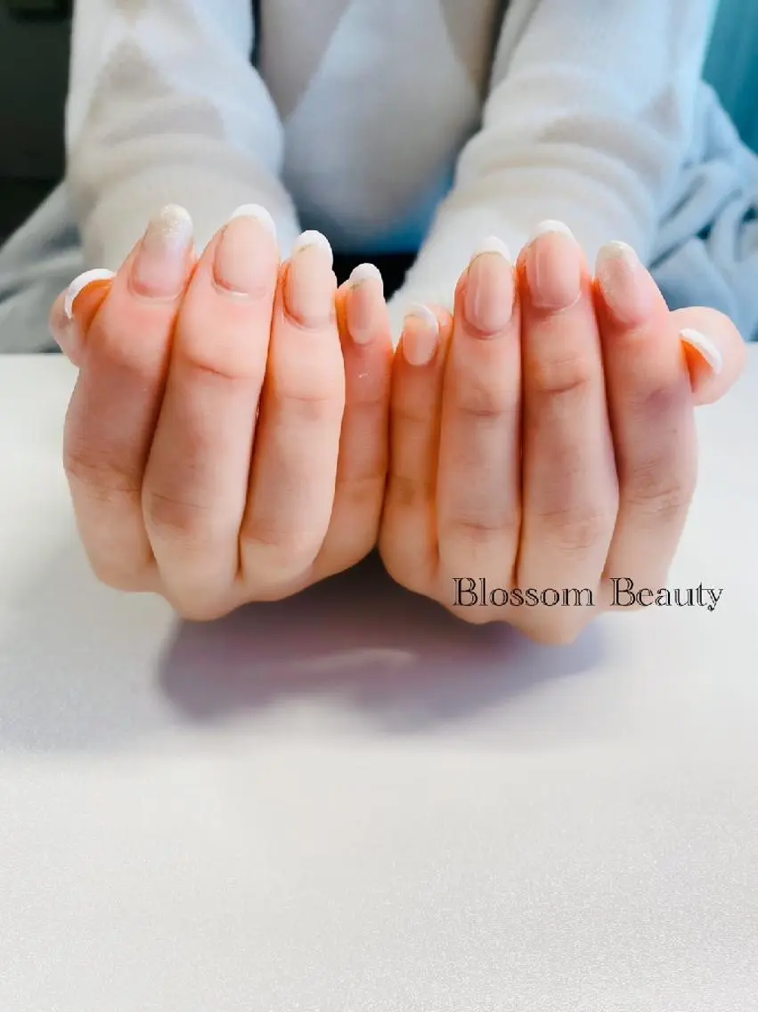 ネイル フレンチネイル シンプルネイル ハンドネイル Blossom Beauty eriのネイルデザイン