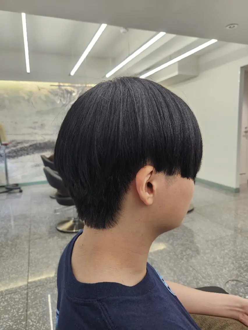 ショート メンズ パーマ マッシュ 縮毛矯正 あいだ🐼ミニモ 8月限定クーポン配信のヘアスタイル
