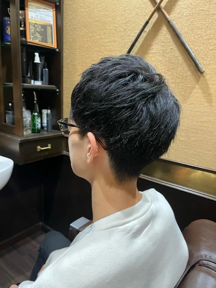 ショート メンズ マッシュ 刈り上げ 工藤 千織のヘアスタイル