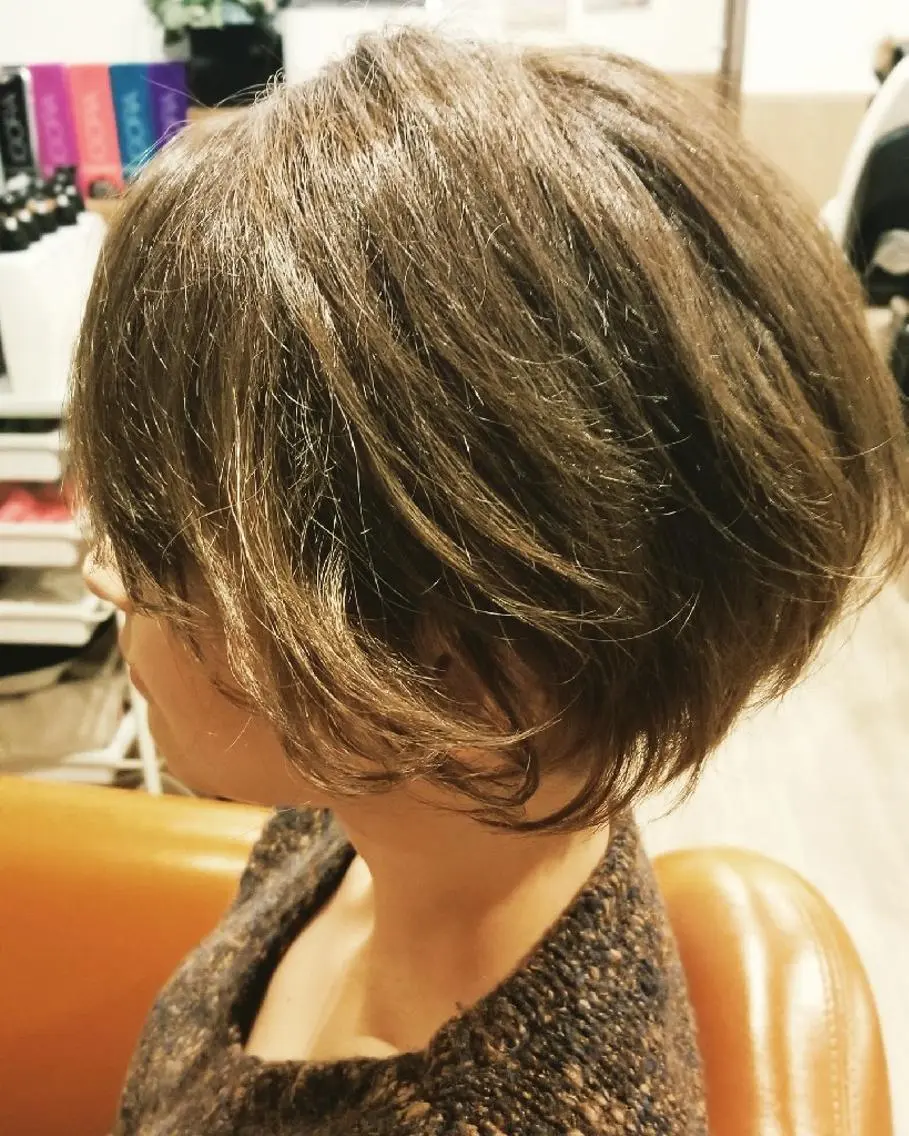 ショート カラー アディクシーカラー バレイヤージュ イルミナカラー 外国人風カラー レイヤーカット spa hair ark 富井直美のヘアスタイル