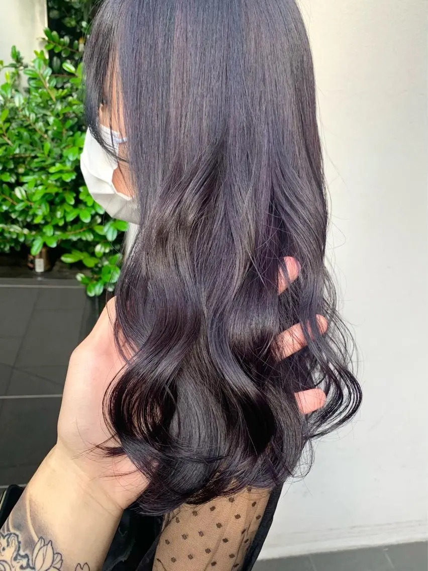 セミロング カラー パープルカラー 矢野 晃平のヘアスタイル