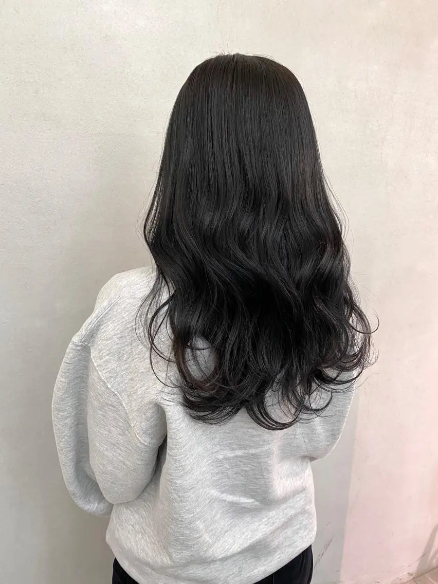セミロング カラー 黒髪 ブルーカラー ブルーブラック とびまつ /ショート/脱白髪染のヘアスタイル