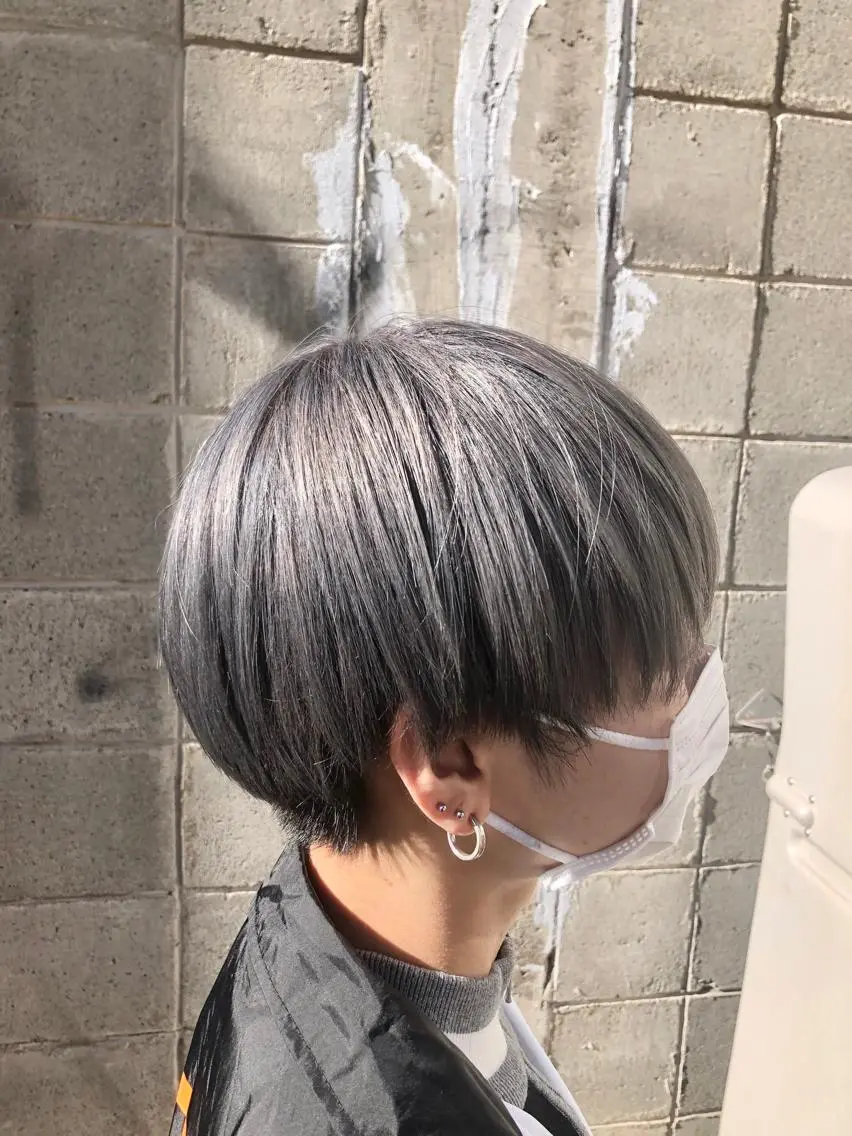 カラー 最高級エクステ /羽エクステ白石宇由のヘアスタイル