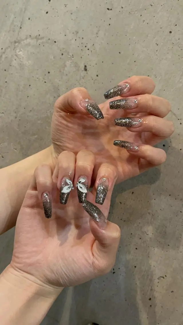 ネイル ハンドネイル IROHA Nail 矢掛萌子のネイルデザイン