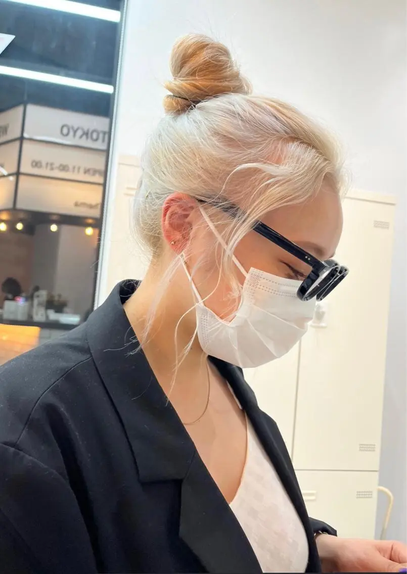 セミロング カラー タカノ ノゾミのヘアスタイル