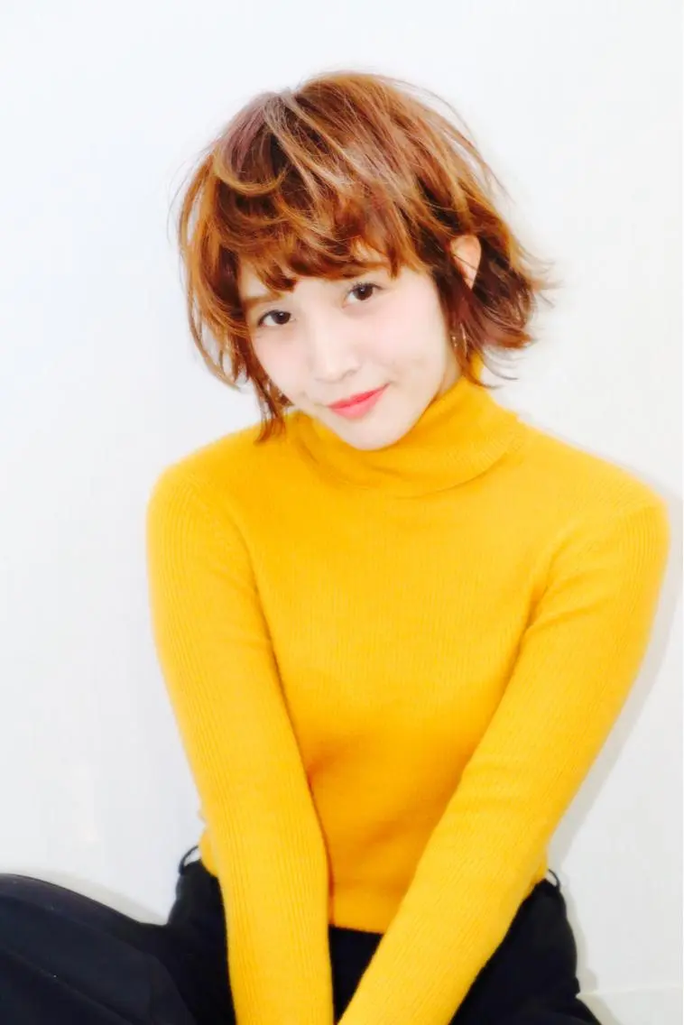 ショート カラー ショートボブ ボブ ショートヘア 外ハネヘア 鍵山 千秋のヘアスタイル