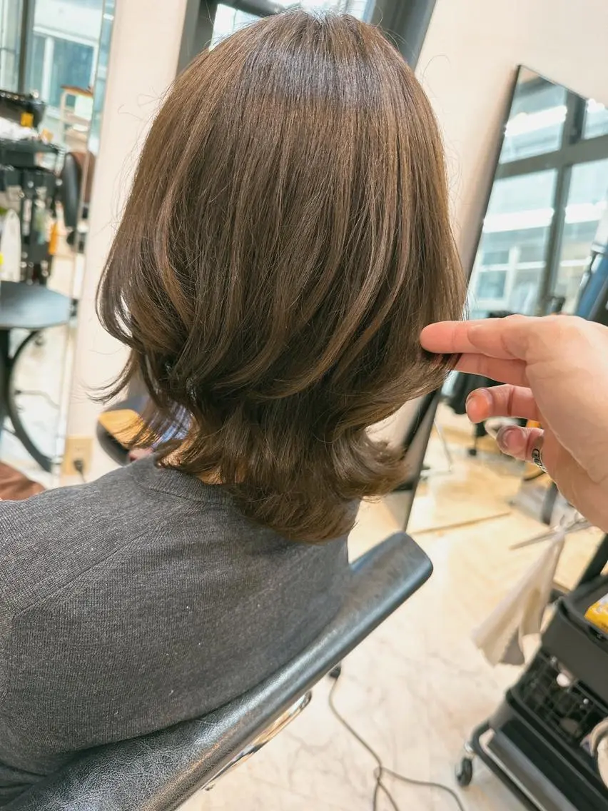 ミディアム カラー レイヤーカット 外ハネヘア ウルフカット ウルフレイヤー カット ヘアカラー トリートメント ☆毎月先着15名まで ☆シバタユートのヘアスタイル