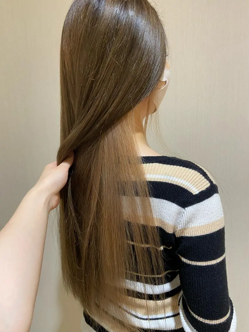 ロング カラー ベージュカラー インナーカラー 🦋髪質改善🦋 眞井琴美のヘアスタイル