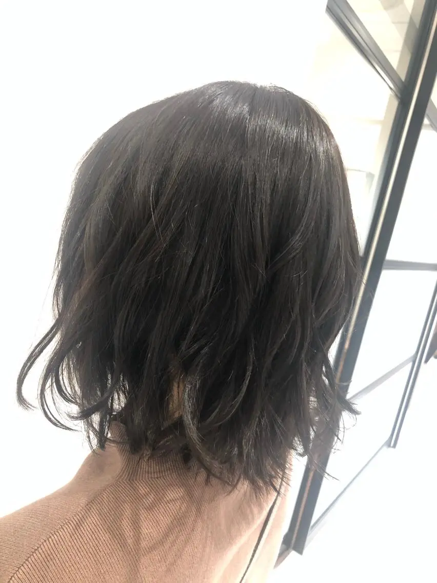 ミディアム カラー ダークグレー ダークグレージュ グレージュ ヘアカラー 🤍美髪×艶カラー RYOKO🤍のヘアスタイル