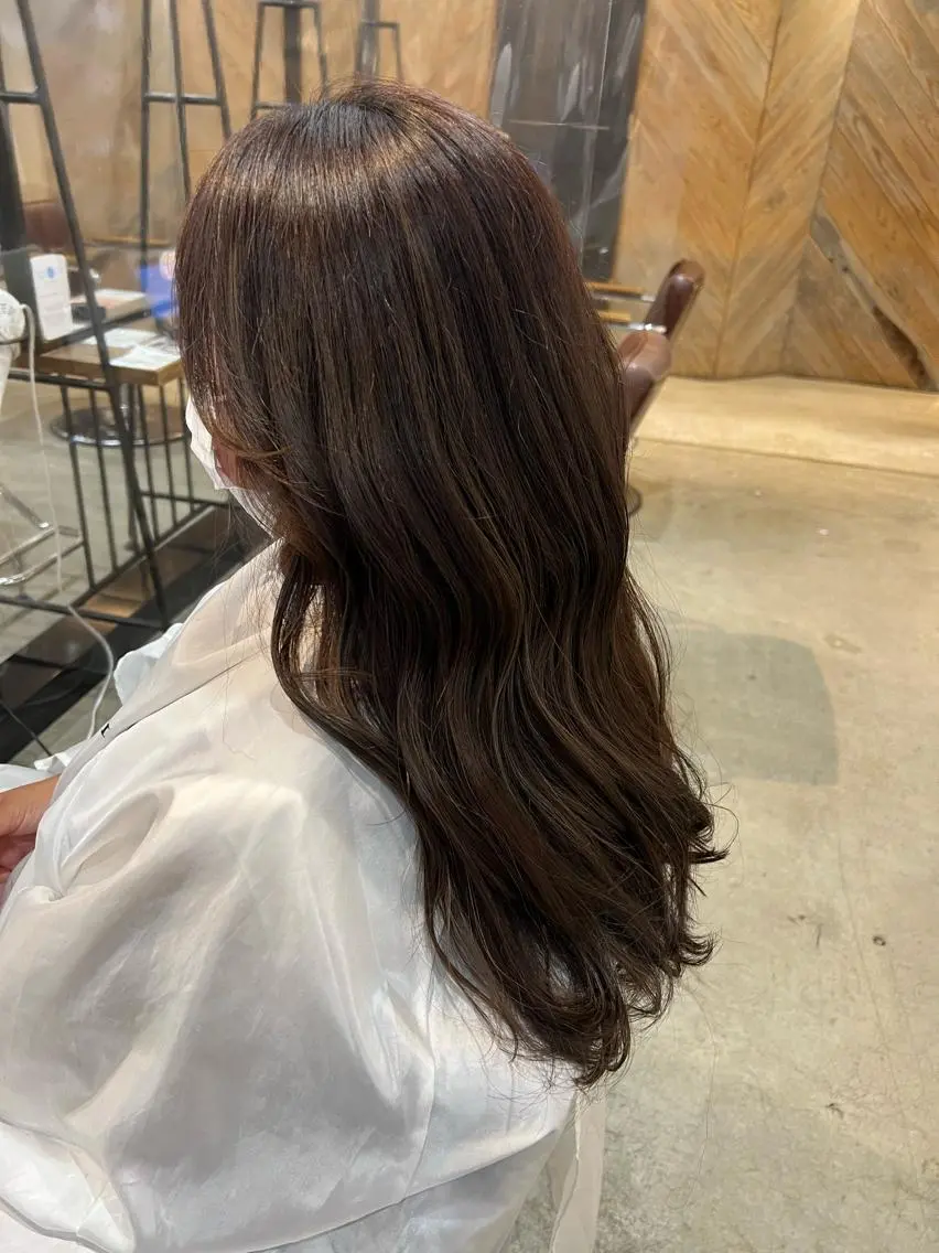 ロング レイヤーカット beleefric 🩵チセのヘアスタイル