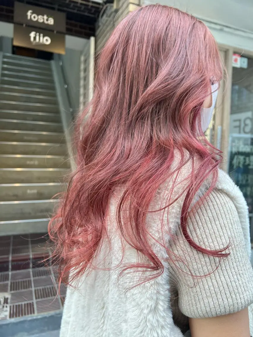 ロング カラー ブリーチ カット ヘアカラー トリートメント ツキノキ　ミナ 8月から西梅田店のヘアスタイル
