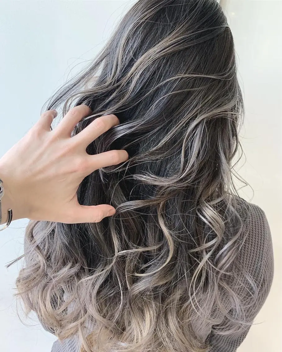 ロング カラー ヘアアレンジ 阿部 圭悟のヘアスタイル