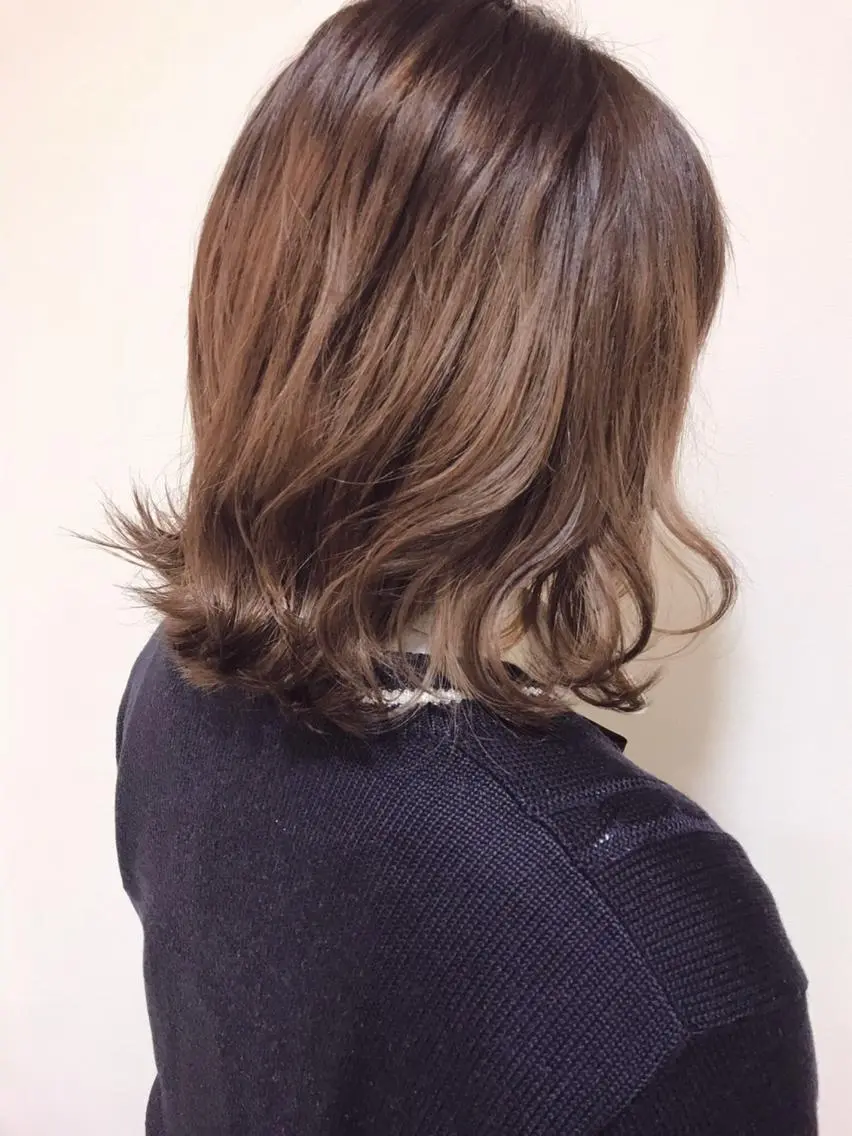 ミディアム カット パーマ トリートメント 松佐 ゆかりのヘアスタイル