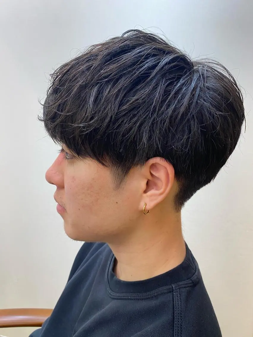 メンズ 柏のセンターパート のプロ関口 柊太のヘアスタイル