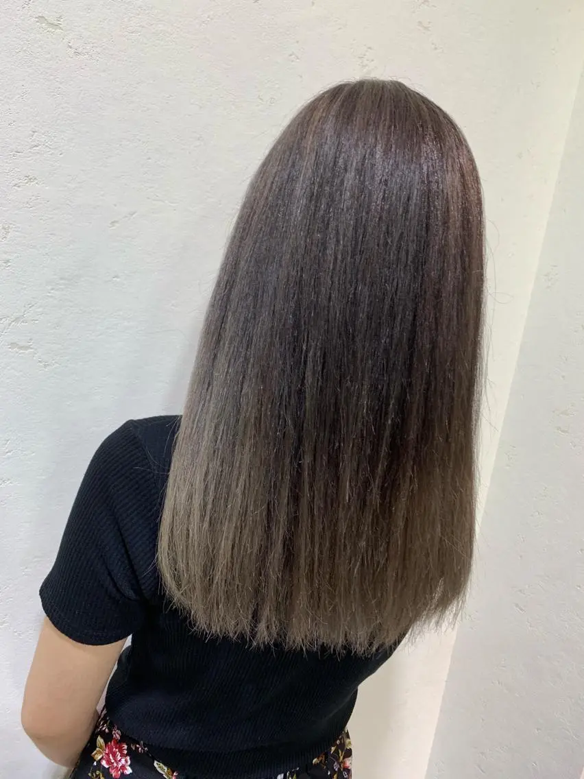 セミロング カラー ヘアカラー トリートメント 天野 開のヘアスタイル