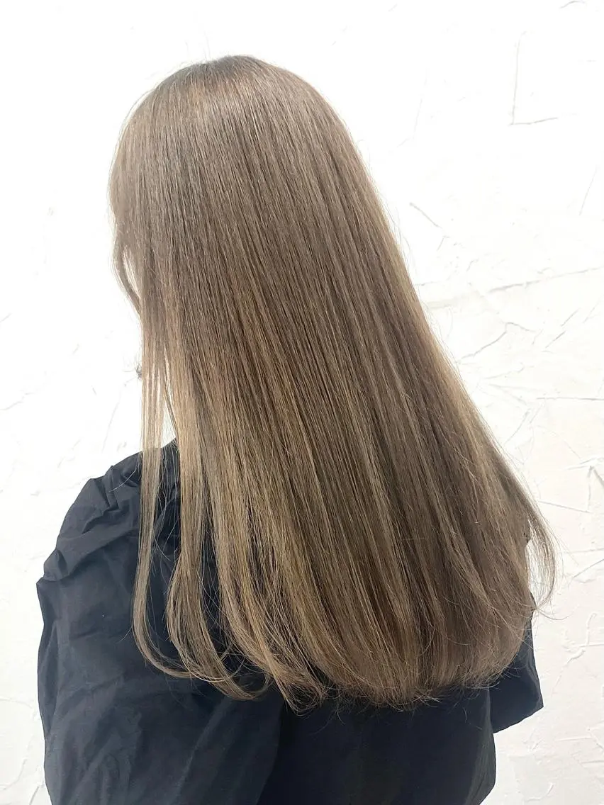 セミロング カラー バレイヤージュ ミストバング ベージュカラー 黒髪 ブリーチ 脱！黒髪 ダブルカラー【上野】のヘアスタイル