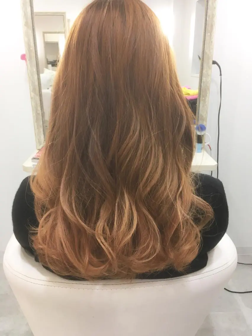 セミロング ロング カラー 髪質改善 中川 翔のヘアスタイル