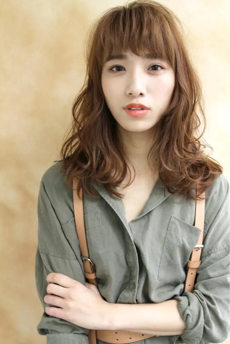 ミディアム カラー パーマ L i L 塚口のヘアスタイル