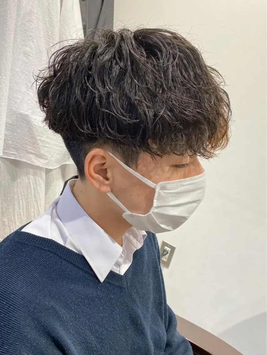 ショート パーマ メンズ 原田 涼矢のヘアスタイル
