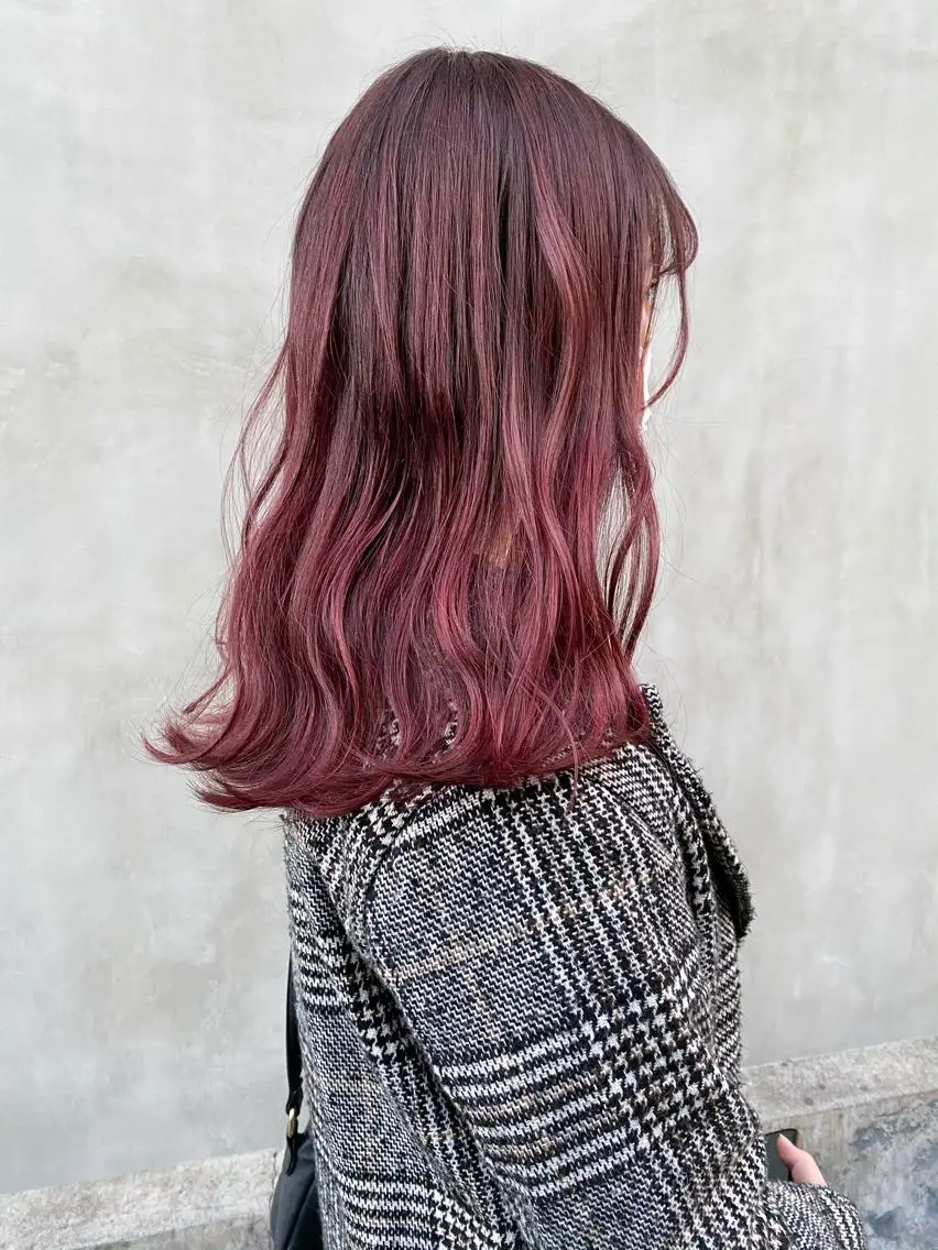 セミロング カラー パーマ ヘアアレンジ メンズ キッズ ネイル マツエク・マツパ ピンクカラー パープルカラー カラーマツエク ピンク パープル インナーカラー/ KANAのヘアスタイル