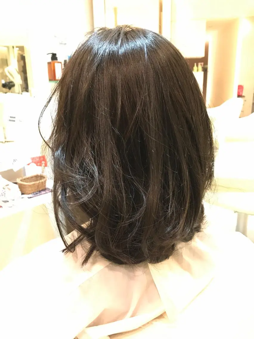 カラー イルミナカラー syuyama shinichiのヘアスタイル