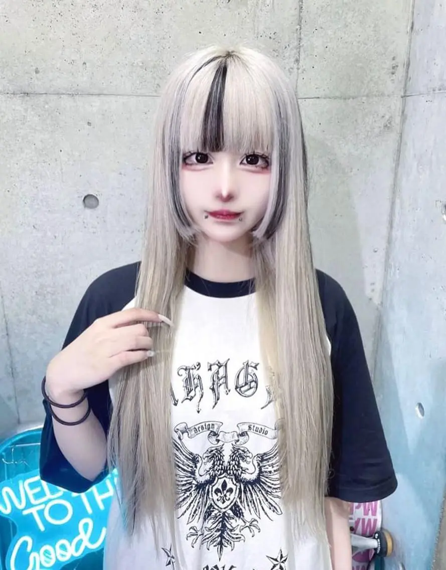 カラー ブリーチ/ウルフ特化 渋谷カルチャー交差点のヘアスタイル