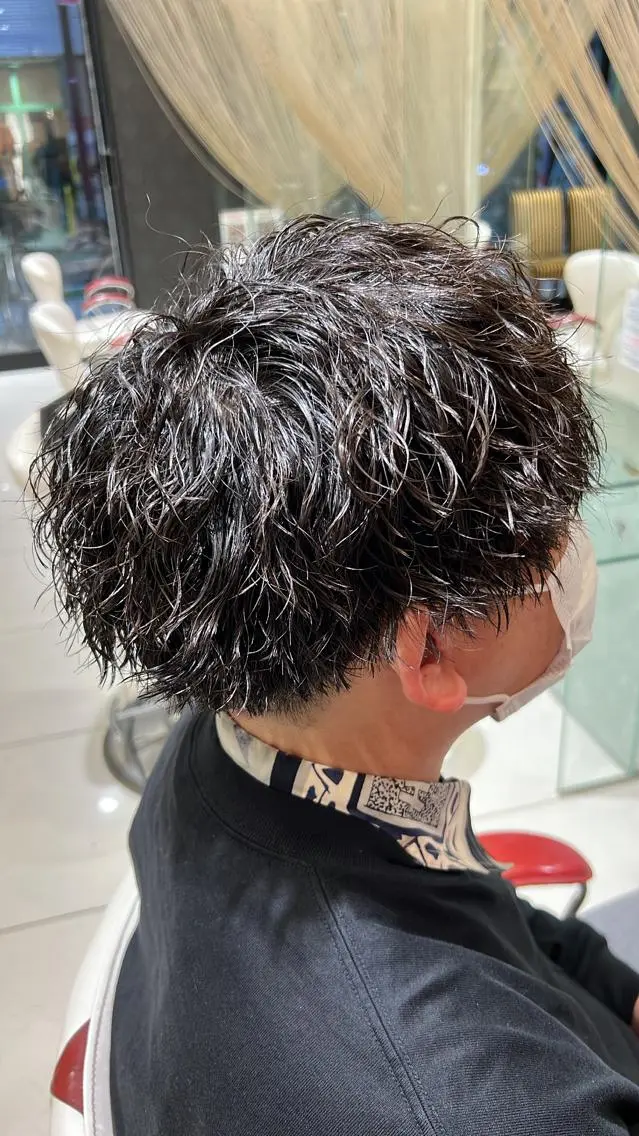 ショート 🏅メンズ特化 ヤマクラ タイキのヘアスタイル