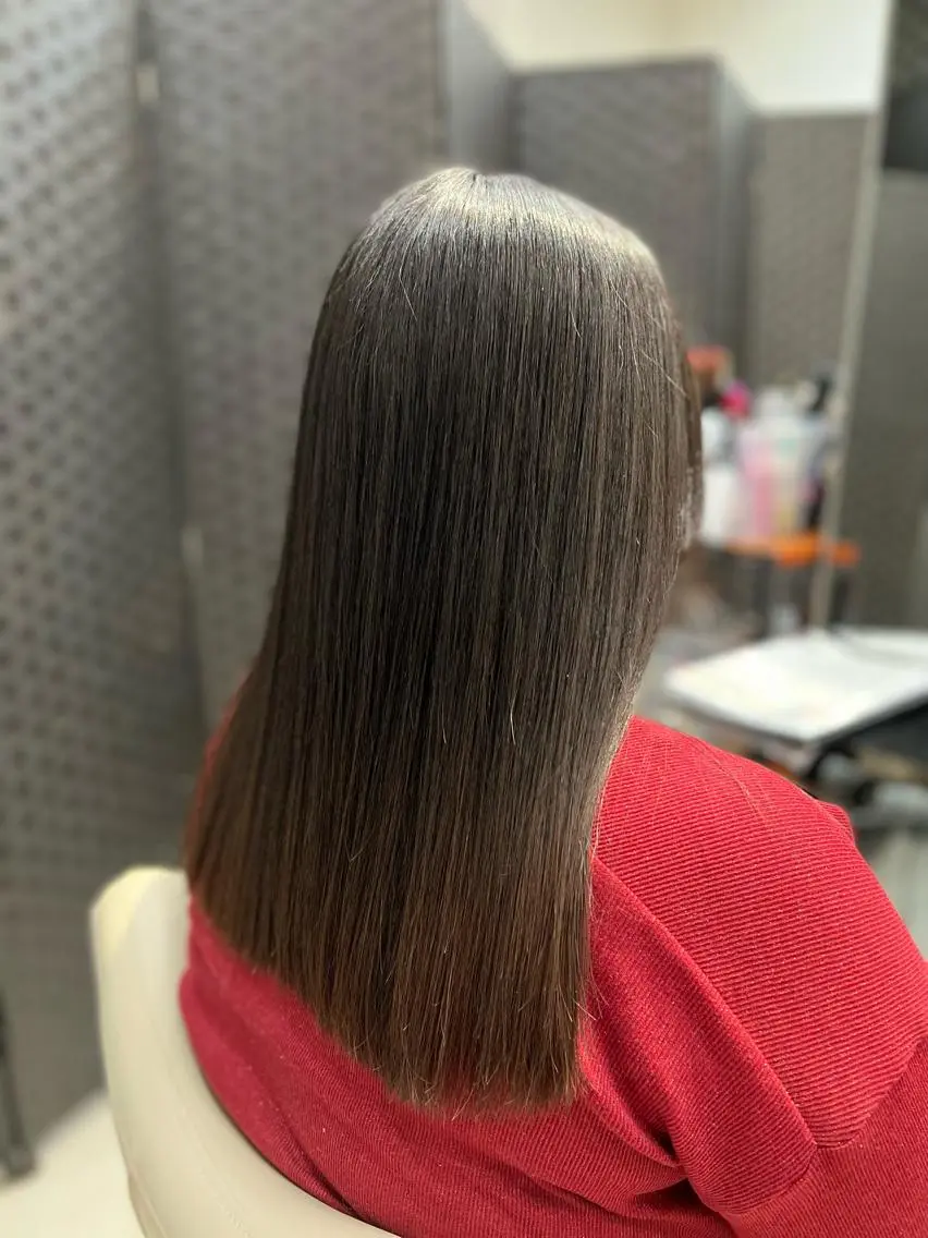 セミロング くせ毛 髪質改善 縮毛矯正 トリートメント 【似合わせカラー】 西口嶺河のヘアスタイル