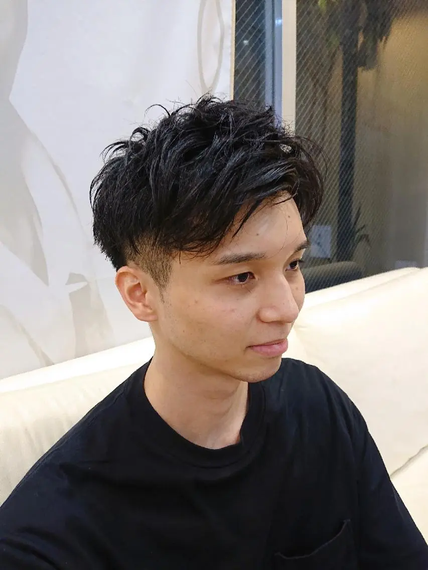 メンズ ショート アップバング ツーブロック 「sumi」 AMIのヘアスタイル