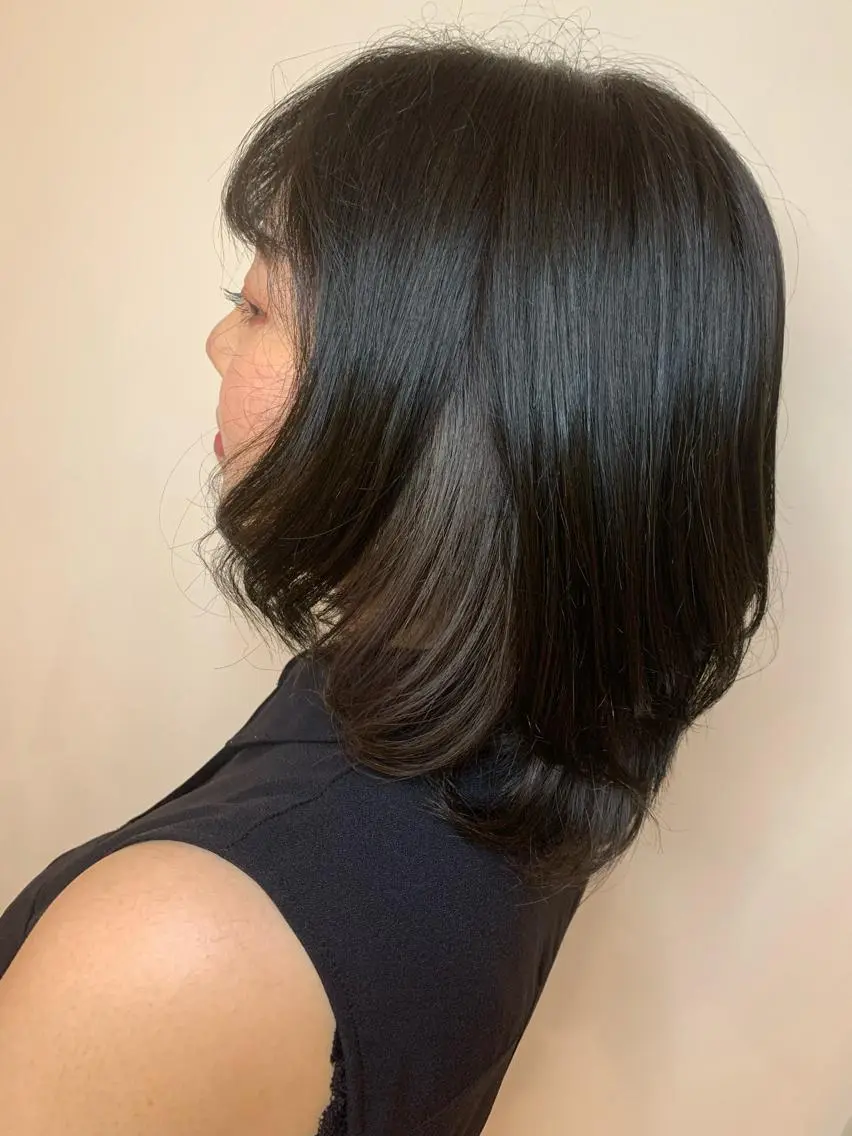 ミディアム カラー ダークグレー インナーカラー Appeler Kana yのヘアスタイル