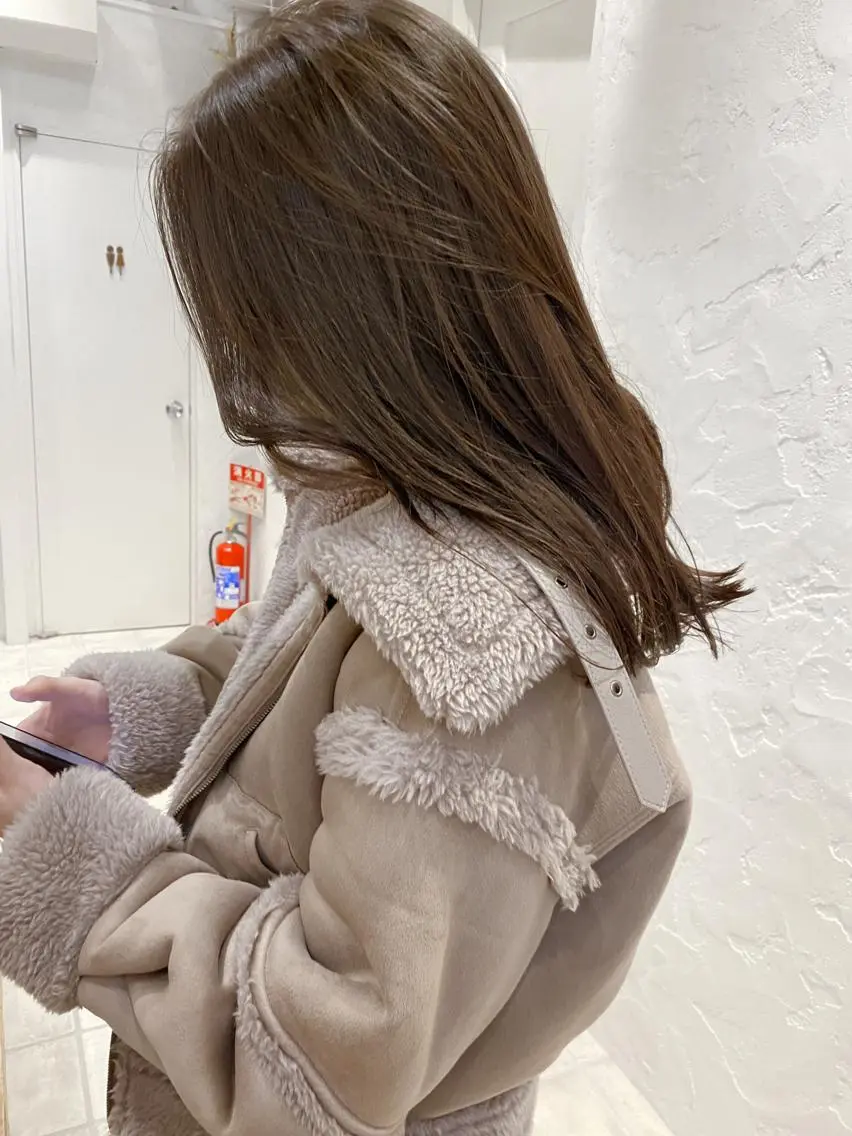 セミロング カラー ベージュカラー 🌟アレンジが似合う カラー🌟Rumiのヘアスタイル