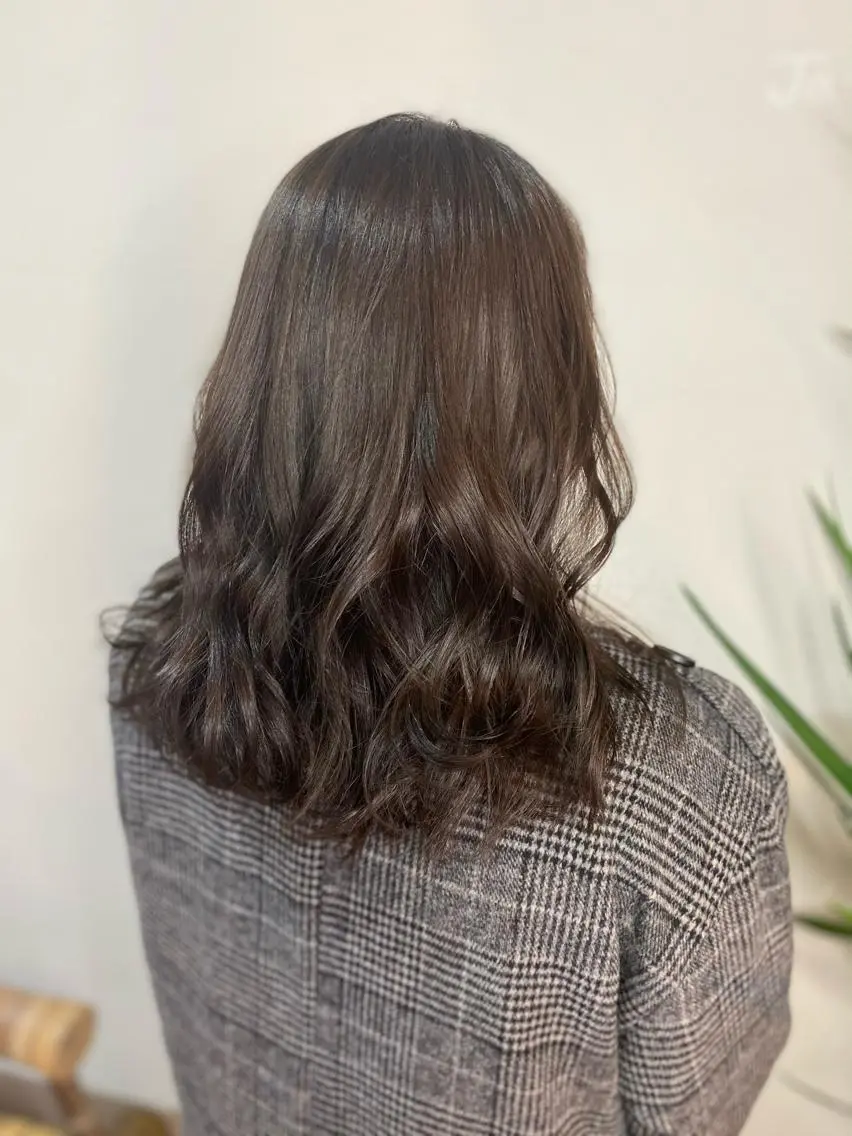 ミディアム カラー 新店舗🌟美髪矯正 🌟三塚有紀子のヘアスタイル