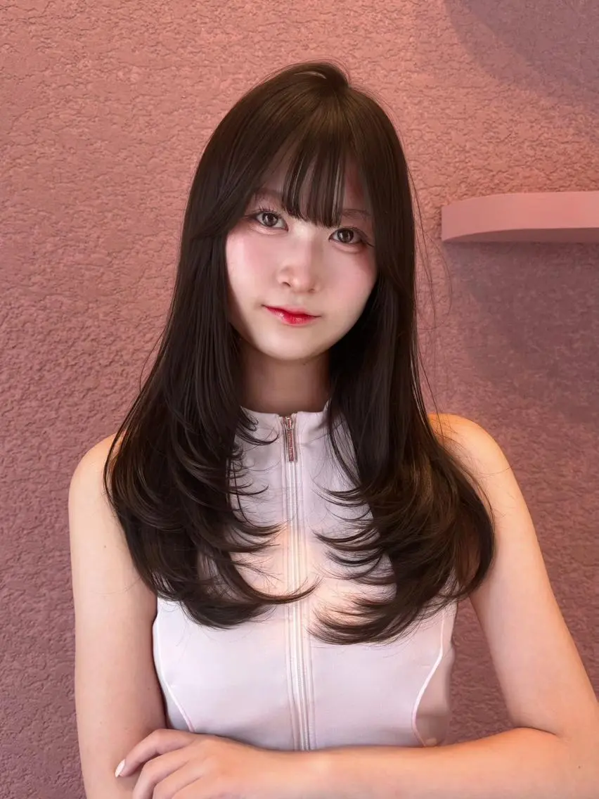 ロング カラー ベージュカラー ブリーチ ブルーカラー ブルージュ 透明感カラー カット トリートメント 透明感カラー♡ 原宿美容室¦Rinaのヘアスタイル