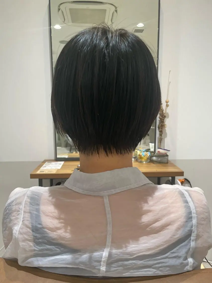 ショート 髪質改善ストレー ト指名NO.1林駿希のヘアスタイル