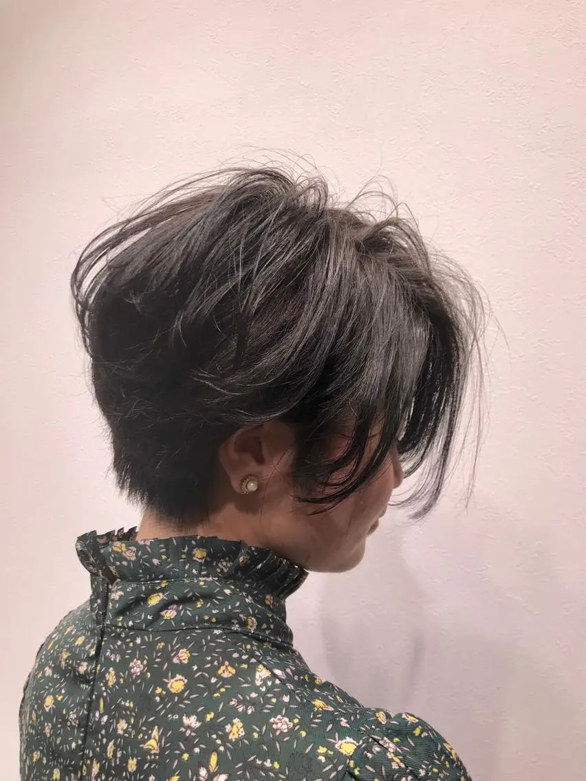 ショート カット ヘアカラー 酸性ストレート/ブリ ーチなし/中村 匠のヘアスタイル