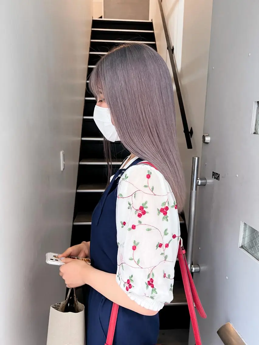 セミロング カラー ブリーチ カット ヘアカラー トリートメント wカラー 指名No1かけるのヘアスタイル