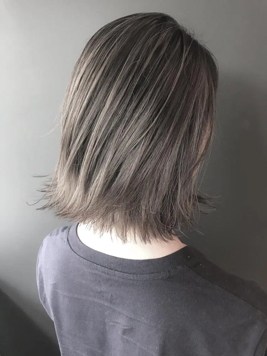 ショート カラー ブリーチ ハイライトカラー ハイライト ヘアカラー BOX mico.のヘアスタイル